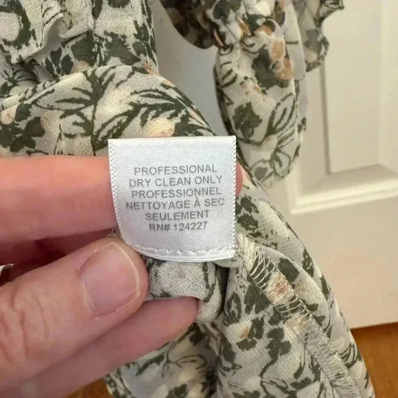 MISA Los Angeles Floral Print Short Sleeve Button-Up Top size S - Picture 8 of 11